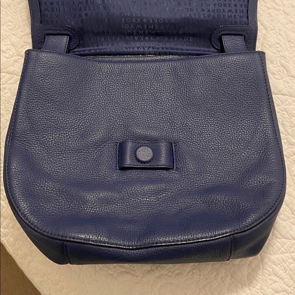 Kate Spade New York Clarke Street Anika leather shoulder bag in navy blue - Picture 7 of 14